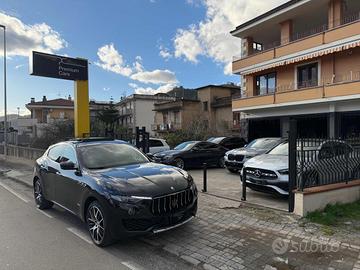 MASERATI Levante V6 Diesel 275 CV AWD Gransport