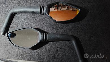 KTM DUKE 390, specchietti 