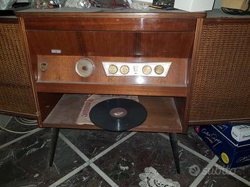 Antiquariato in legno