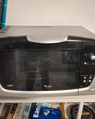 Forno microonde Whirpool Crisp con Grill