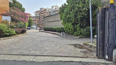 Box auto 12,5 m² - Viale Certosa 94, Mi