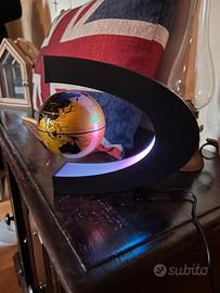 Lampada da tavolo globe