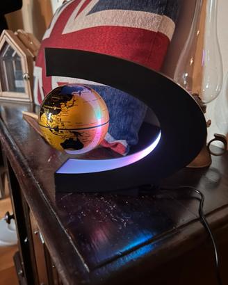 Lampada da tavolo globe