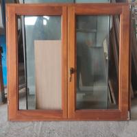 Finestra a due ante in Mogano 