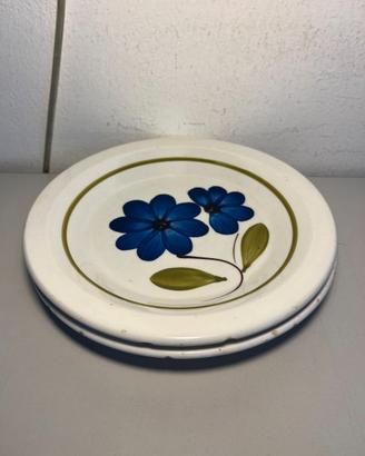 Set 2x Piatti piani con decori floreali dipinti