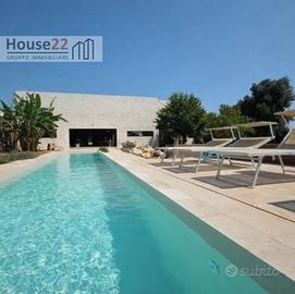 VILLA VISTA MARE A POCHI MINUTI DA BRINDISI - PUGL