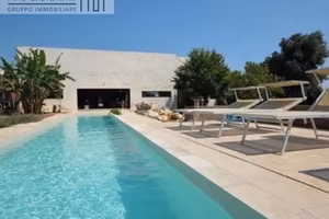VILLA VISTA MARE A POCHI MINUTI DA BRINDISI - PUGL