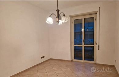 Ciampino bilocale con balcone