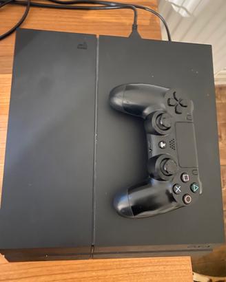 PLAYSTATION 4 con giochi