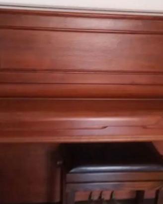 Pianoforte a parete YOUNG CHANG