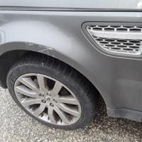 PARAFANGO ANTERIORE SINISTRO LAND ROVER Range Rove