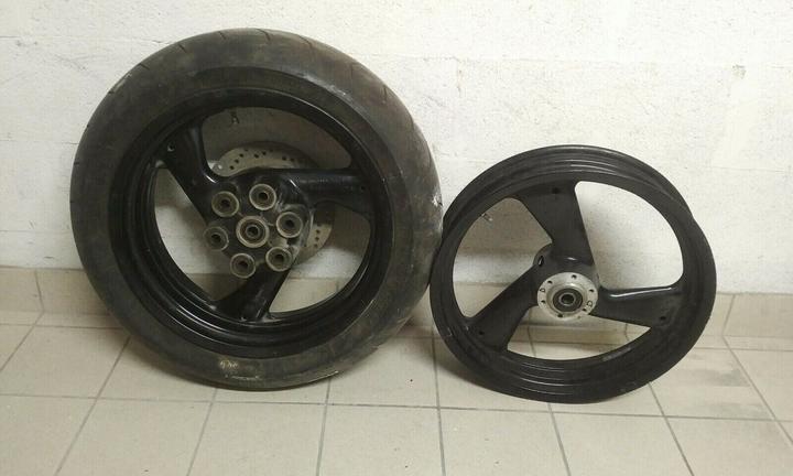 Ricambi Ducati Monster 600 620 750 900 S4 S4R