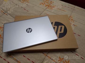 HP - Notebook 17,3" I5 SSD 512GB WIN 11