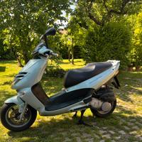 Aprilia Leonardo 125