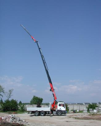 Gru FASSI 360 + jib su autocarro MAN 26 350 + PLE