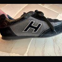 Hogan stringate di camoscio nero e argento