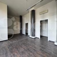Ufficio Brescia [NG050LACU]