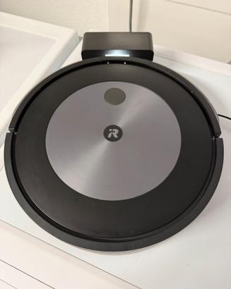 robot roomba J7 aspirapolvere