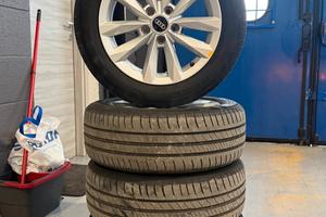 Cerchi in lega 16" Originali Audi A3 + Gomme Nexe