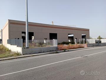 Capannone a montalto uffugo taverna