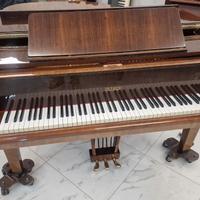 pianoforte mezzacoda Petrof