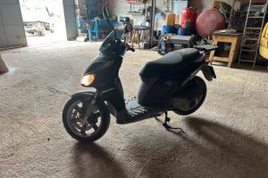 Aprilia sportcity 200c