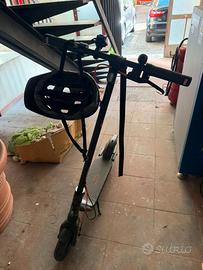 Monopattino Elettrico per adulti Segway-Ninebot F2