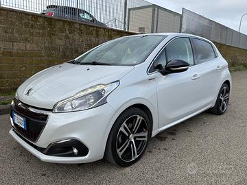 Peugeot 208 Gt Line 110cv (81kw) ok neopatentato