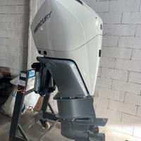 Mercury V8 250 XXL bianco 2025