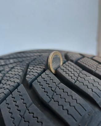N. 2 copertoni invernali