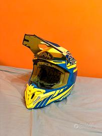 Casco Airoh replica Antonio Cairoli