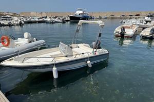 Barca a motore California 460