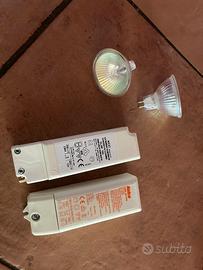 4 faretti alogeni 12v e 3 trasformatori da 220v