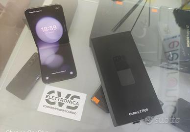 samsung Galaxy z flip 5 8GB / 512GB