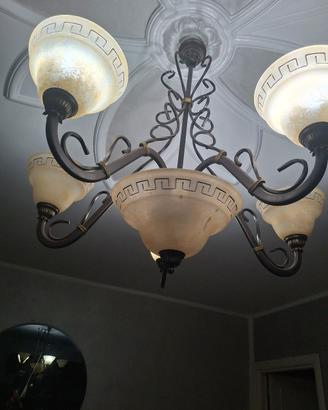 Lampadario ferro battuto  e vetro
