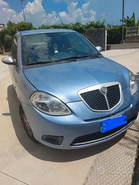 Lancia ypsilon 2008