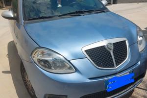 Lancia ypsilon 2008