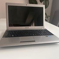 PC Samsung rv520 15,6”, core I5, SSD 256GB,W10