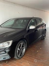 Volvo V60 R-design