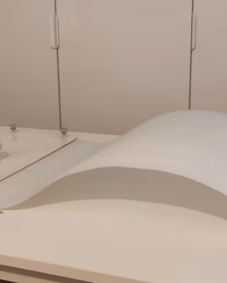 Lampadario/Applique/plafoniera in vetro bianco