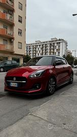 Suzuki Swift 1.2 Hybrid Top Bicolor