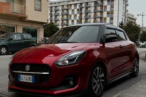 Suzuki Swift 1.2 Hybrid Top Bicolor