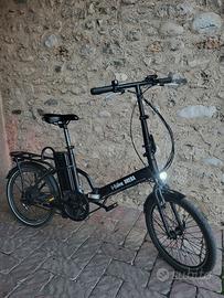 Bici elettrica pieghevole
