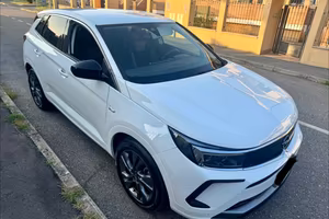 Opel grandland UNICOPROIETARIO km certiicati