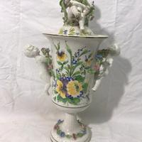 Vaso ceramica porcellana Capodimonte putto puttini