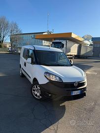 Fiat dobló
