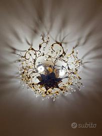 Lampadario a soffitto con applique da parete