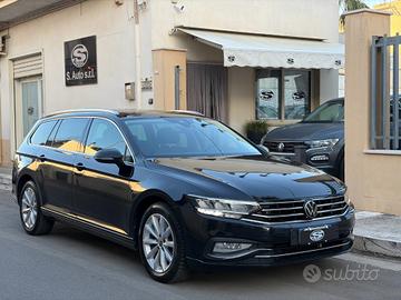 VOLKSWAGEN Passat Variant 2.0 TDI 150 DSG Busine