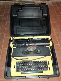 Macchina da Scrivere Elettrica Silver-Reed 2600