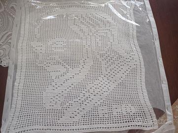 Padre Pio ad uncinetto ricamato a mano